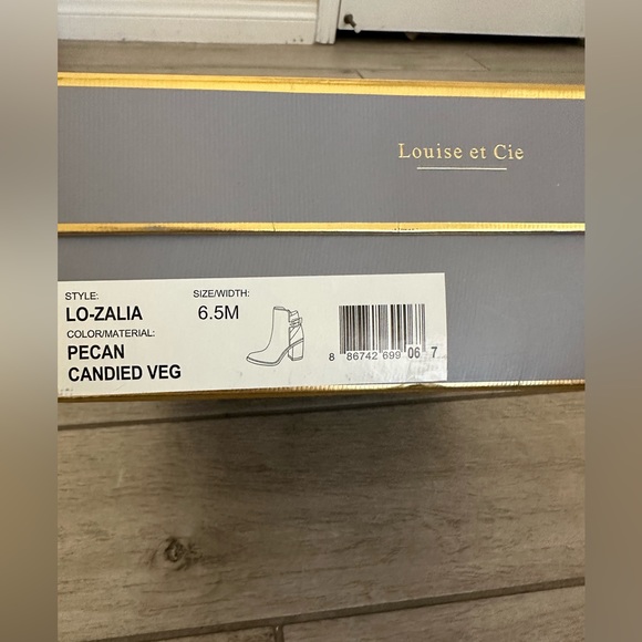 Louis et cie: Low Heel Boot - Picture 9 of 10